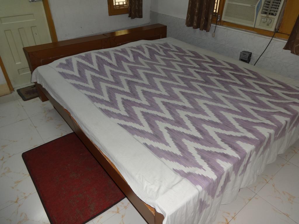 Hotel Upasana Bhubaneswar Pokój zdjęcie